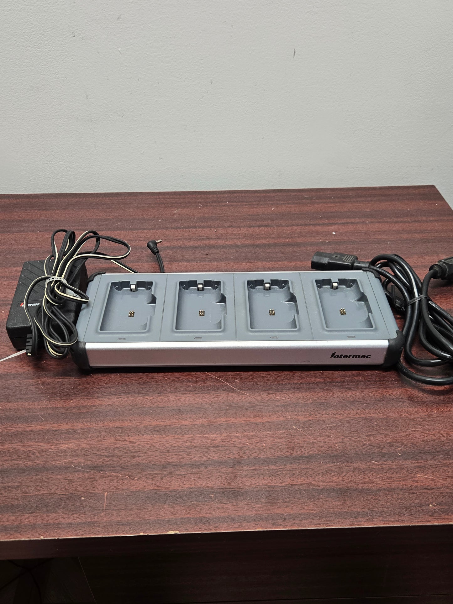 Intermec AC18 PB50 4-Slot Battery Charger